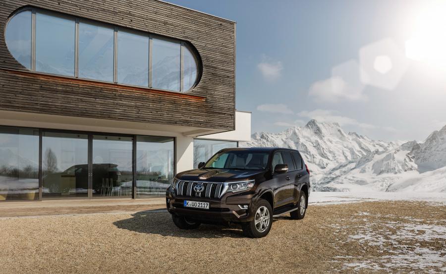  Toyota Land Cruiser Prado (150) 2017 года  (EU) (фото 48 из 50)